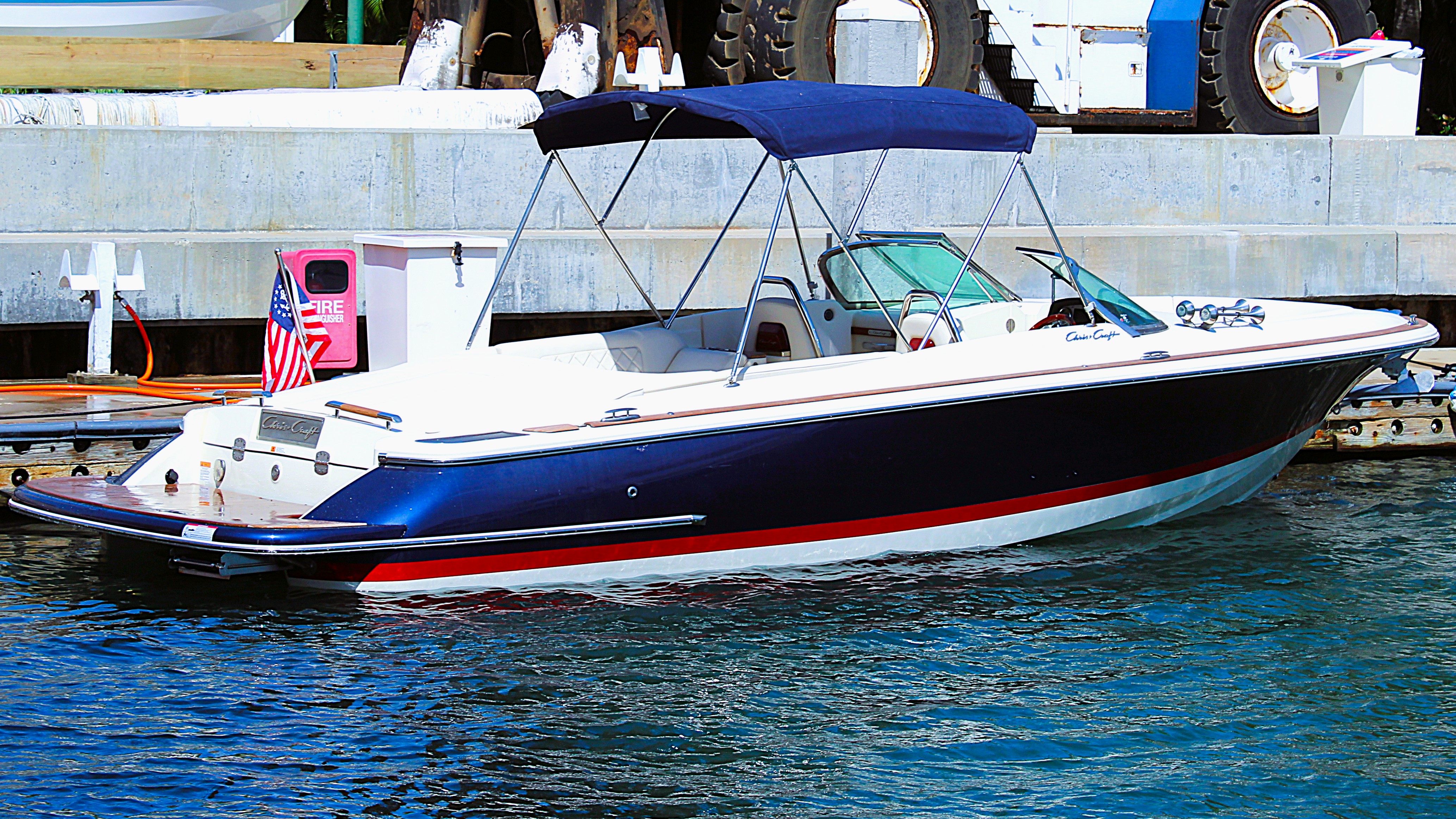 27 Chris Craft Launch